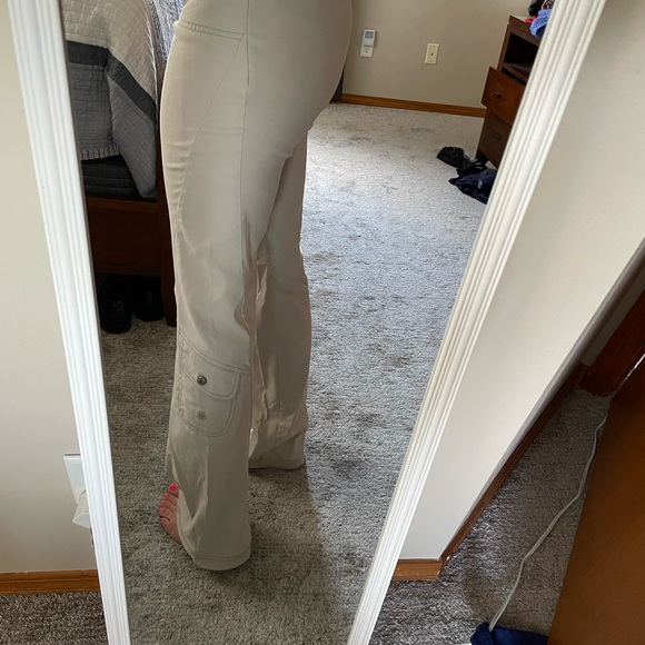 ATHLETA CARGO PANTS 4T - Picture 2 of 14